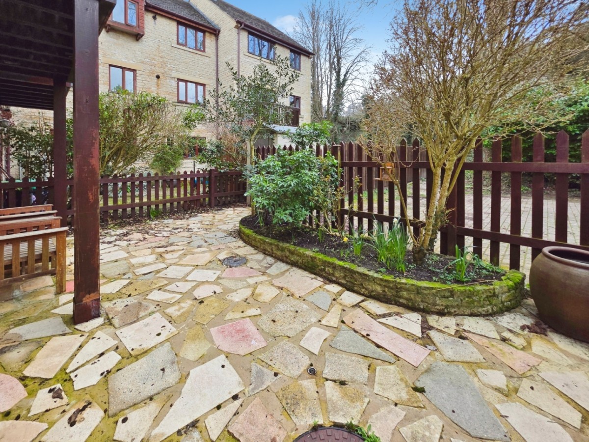 Bowbridge Lock, Stroud