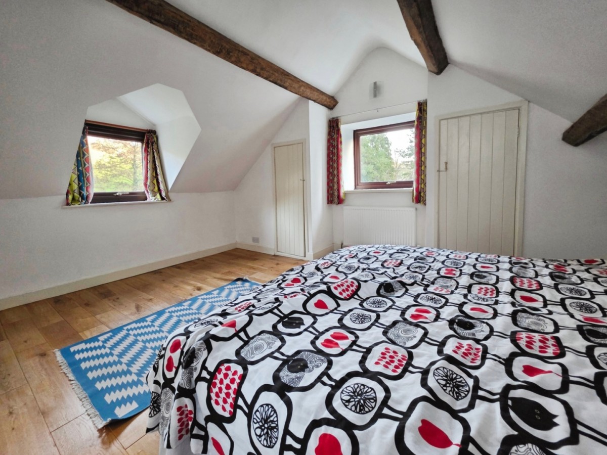 Well Cottage, Woodchester, Stroud