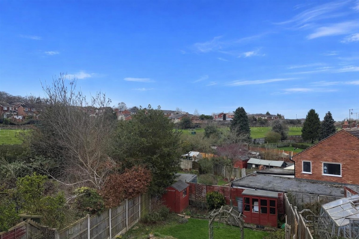 York Crescent, Stourbridge, DY8 4RT