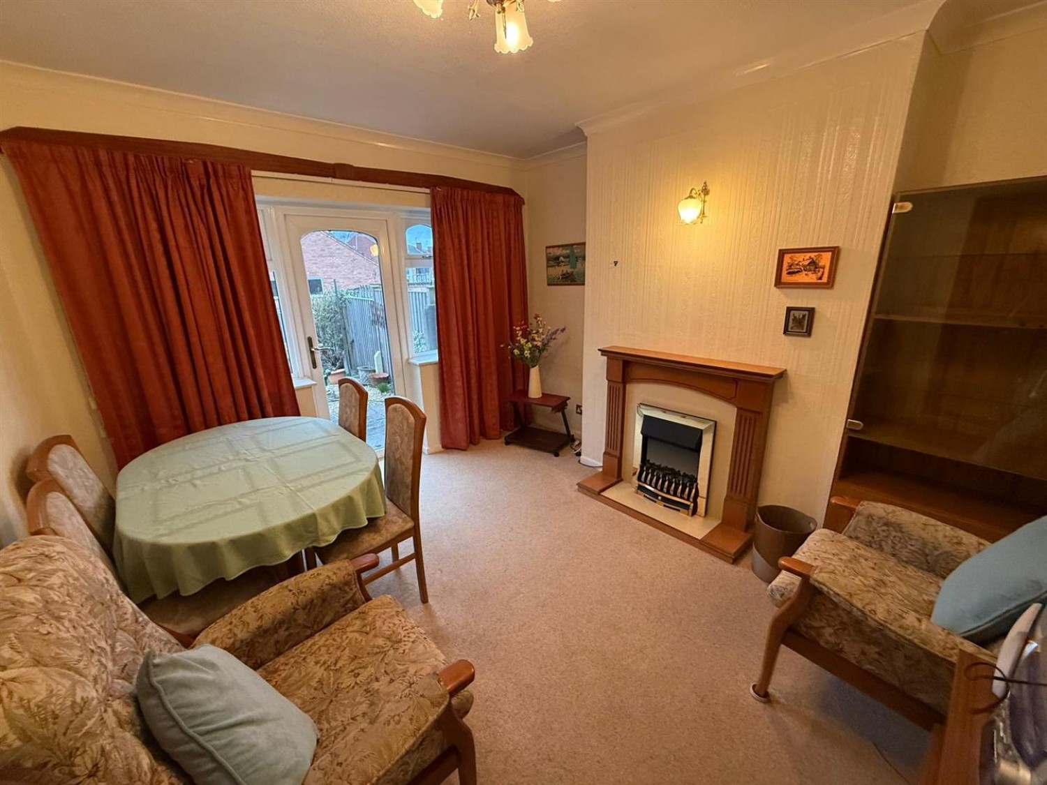 York Crescent, Stourbridge, DY8 4RT