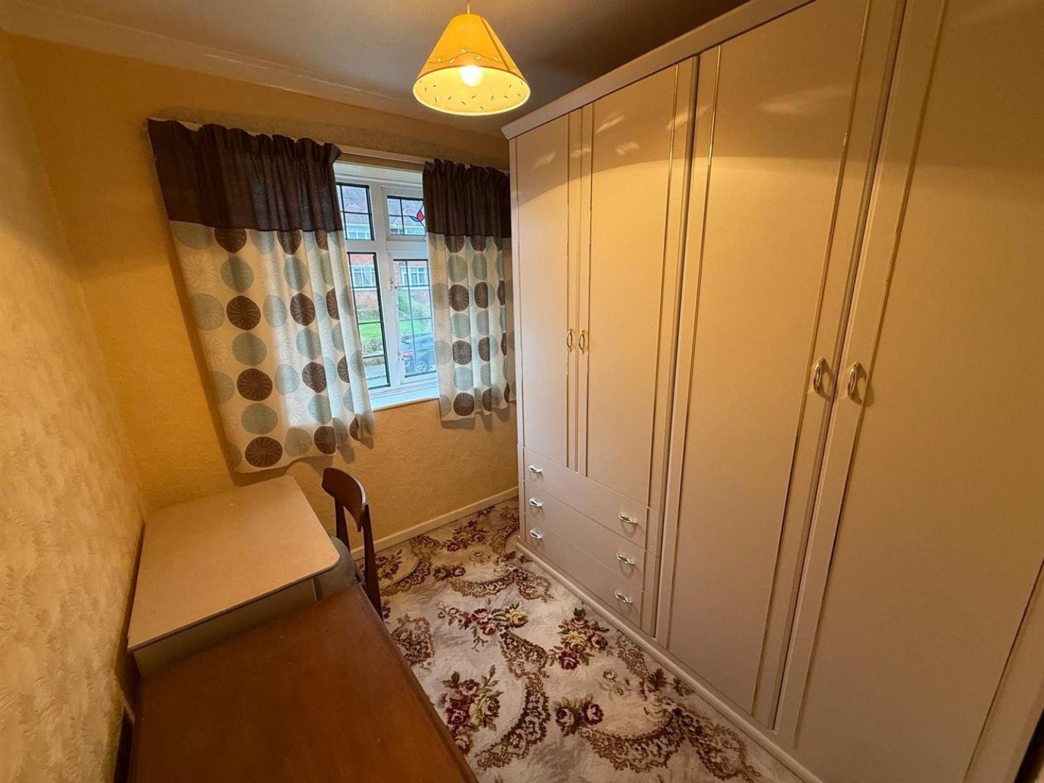 York Crescent, Stourbridge, DY8 4RT