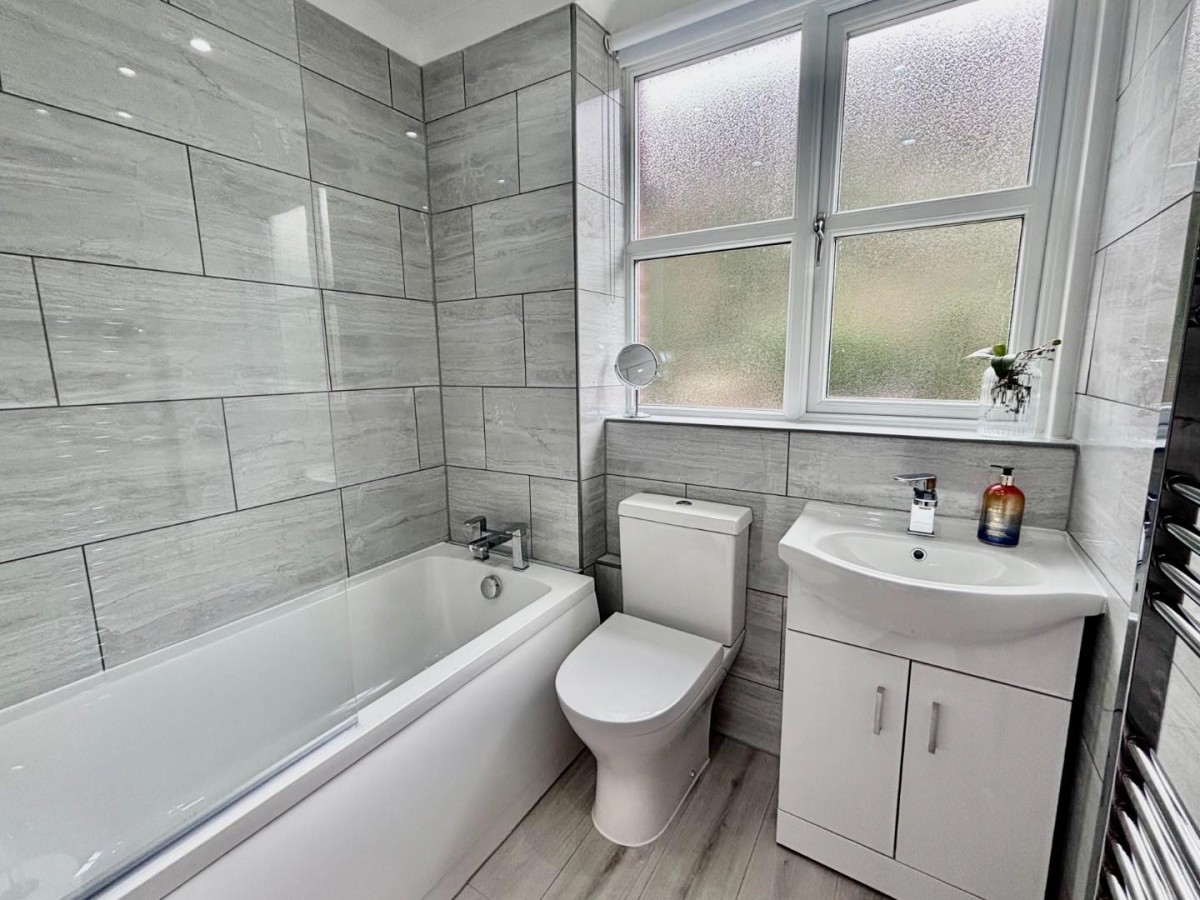 Eastdown, Castleford