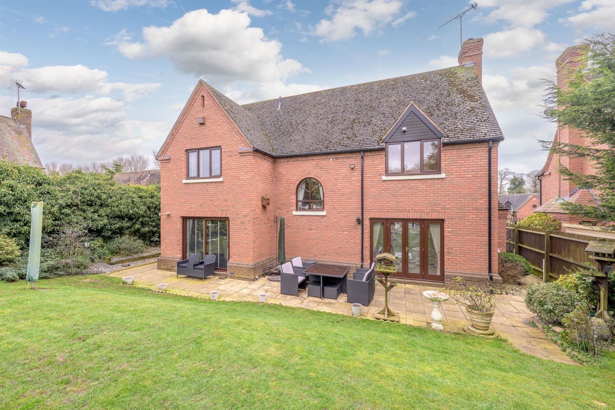 The Close, Enville, DY7 5HX