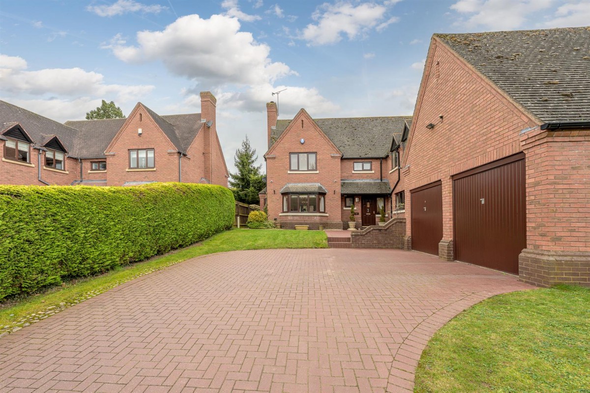 The Close, Enville, DY7 5HX