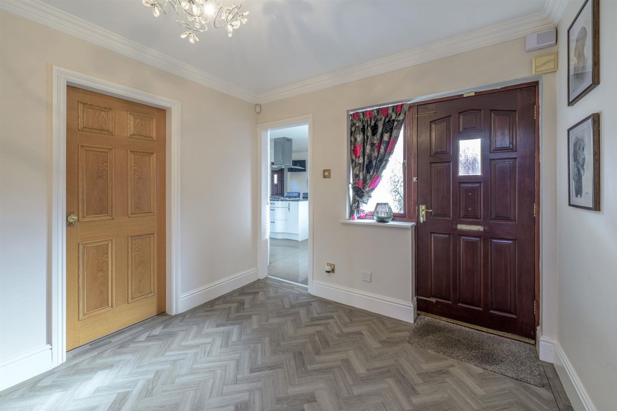 The Close, Enville, DY7 5HX