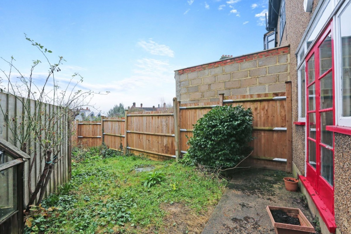 Derby Hill Crescent, London