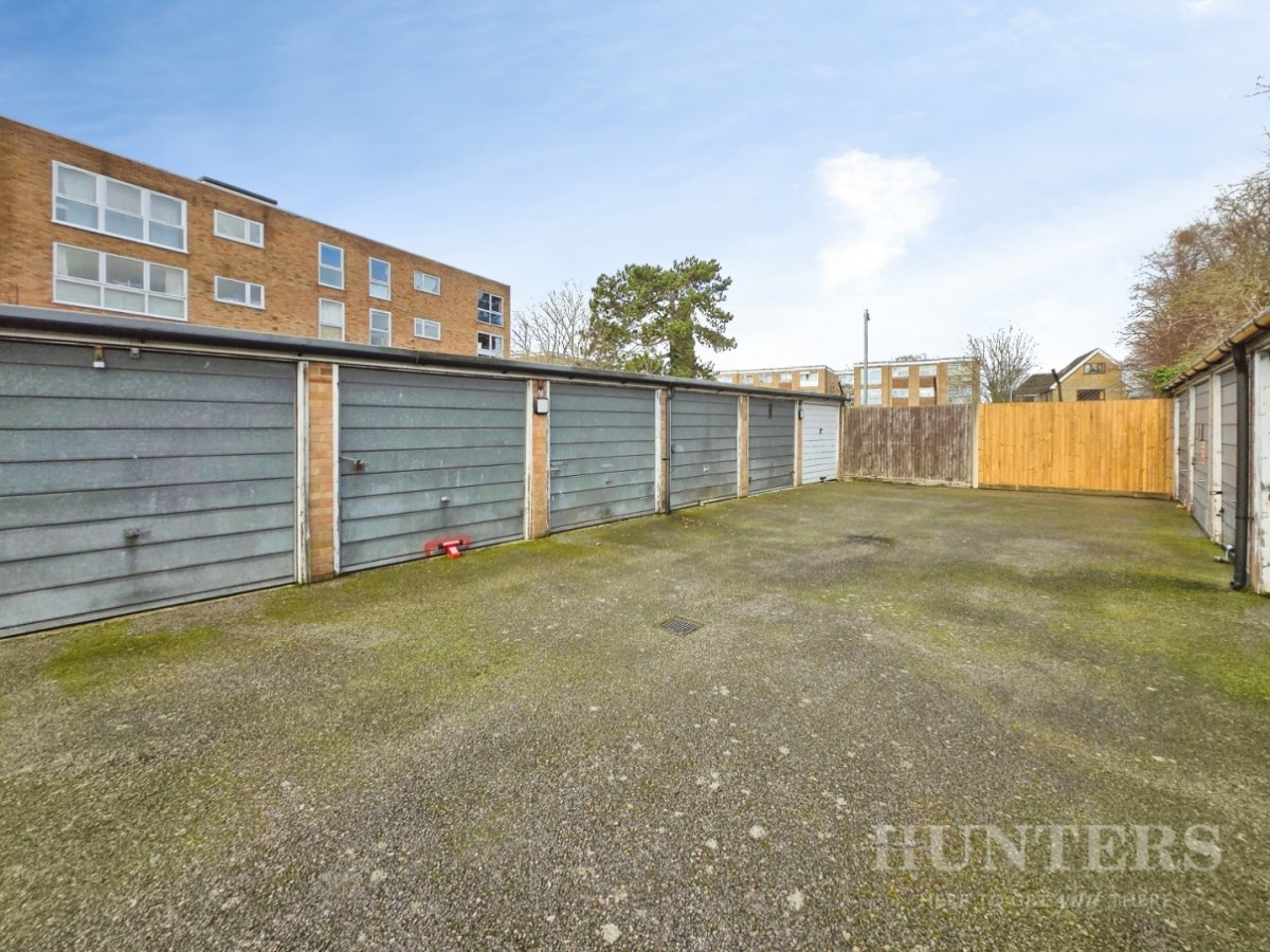 Lesley Court, 2 Harcourt Road, Wallington