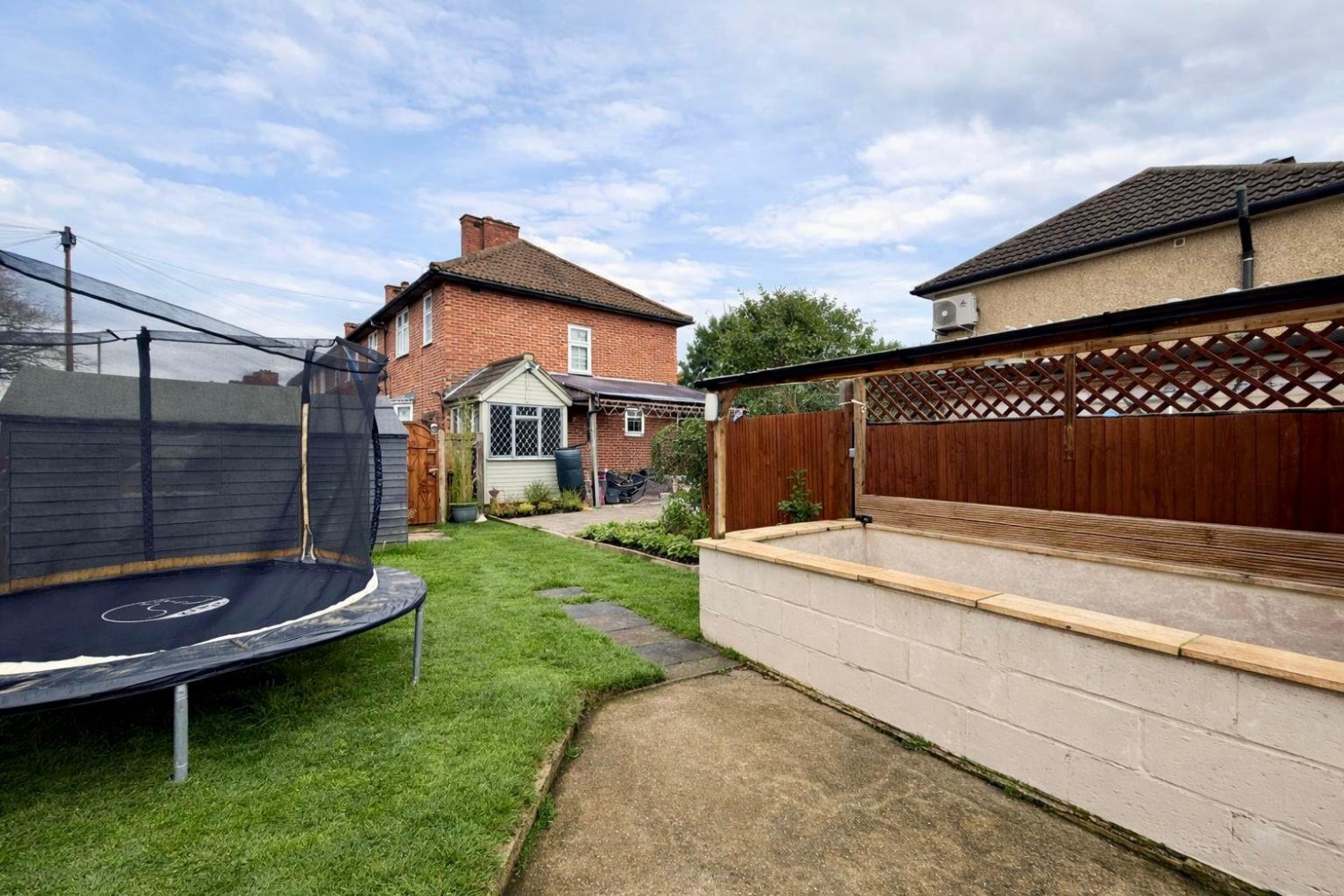 Tewkesbury Road, Carshalton