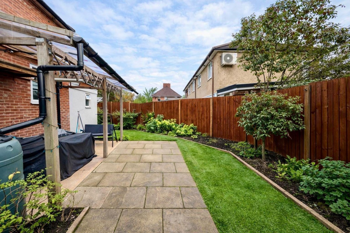 Tewkesbury Road, Carshalton