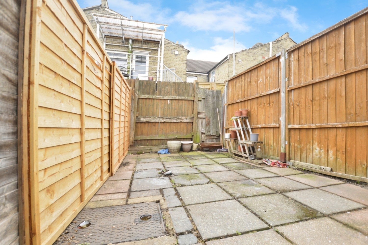 Ling Road, Canning Town