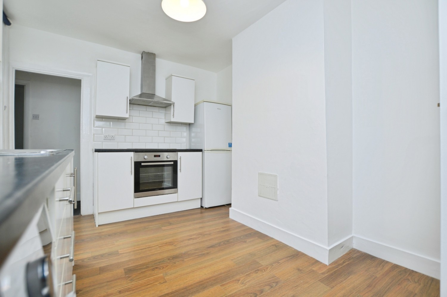 Ling Road, Canning Town