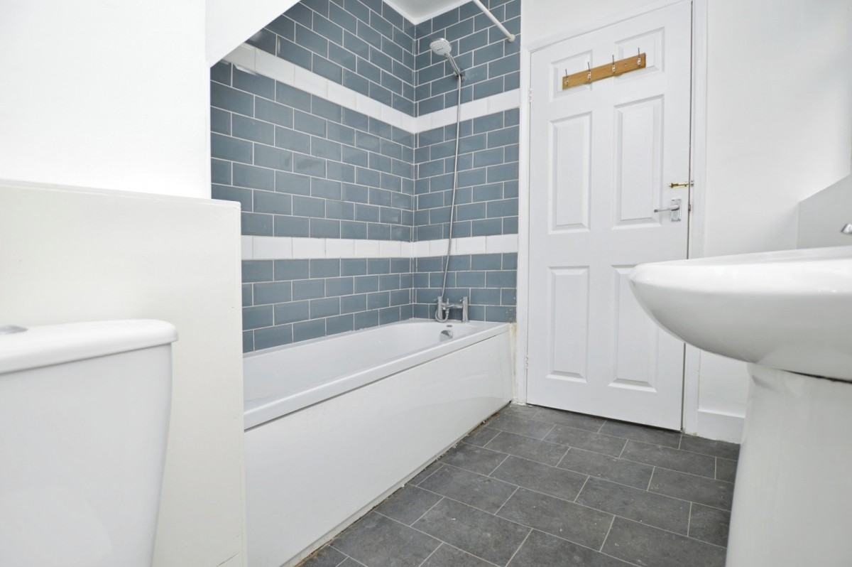 Ling Road, Canning Town