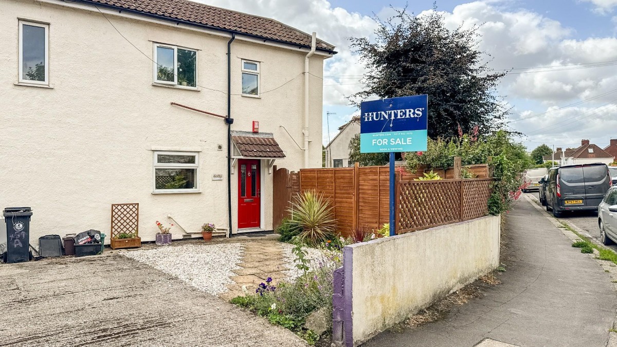 St. Johns Lane, Bedminster, BS3 5BE