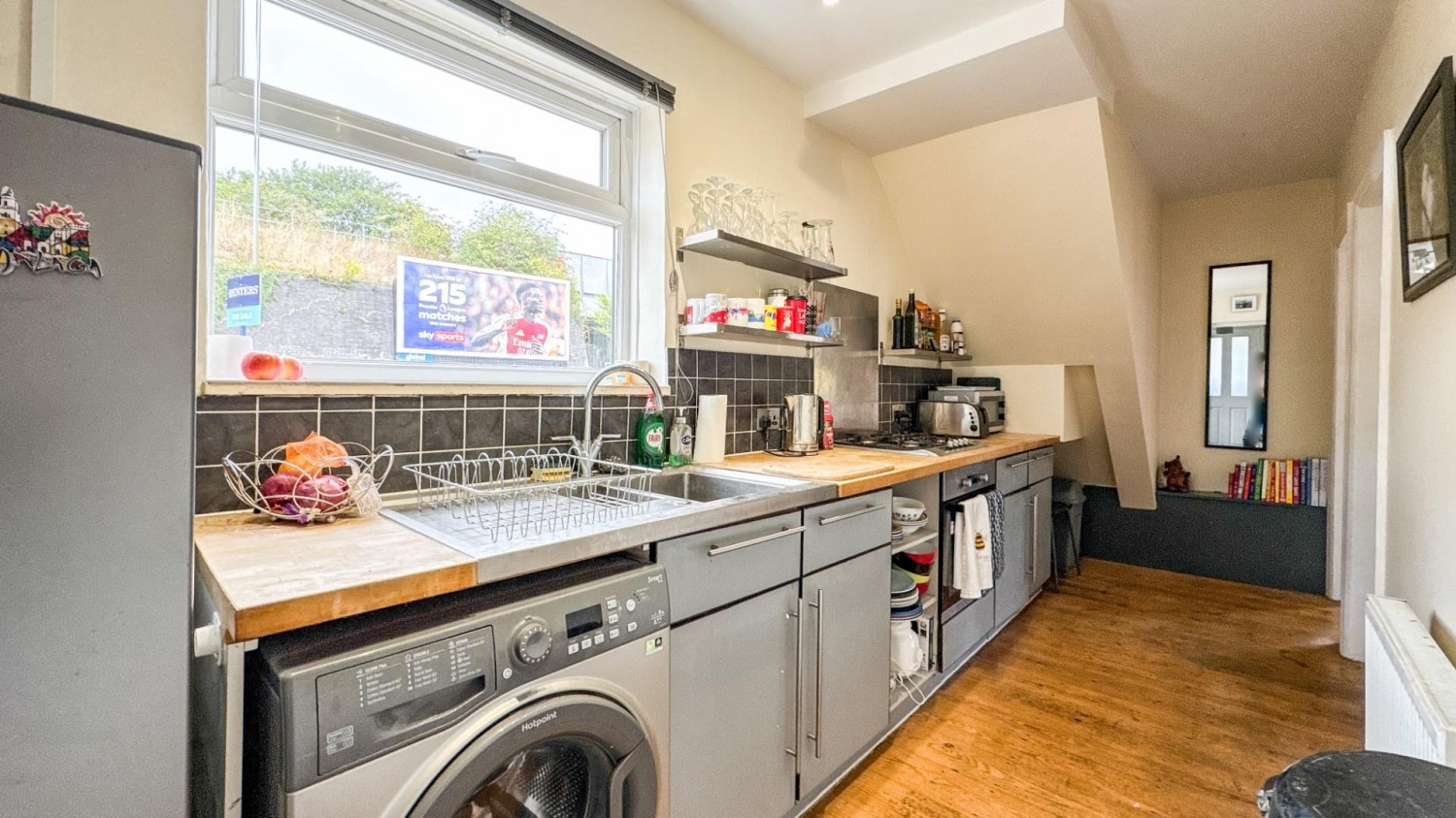 St. Johns Lane, Bedminster, BS3 5BE