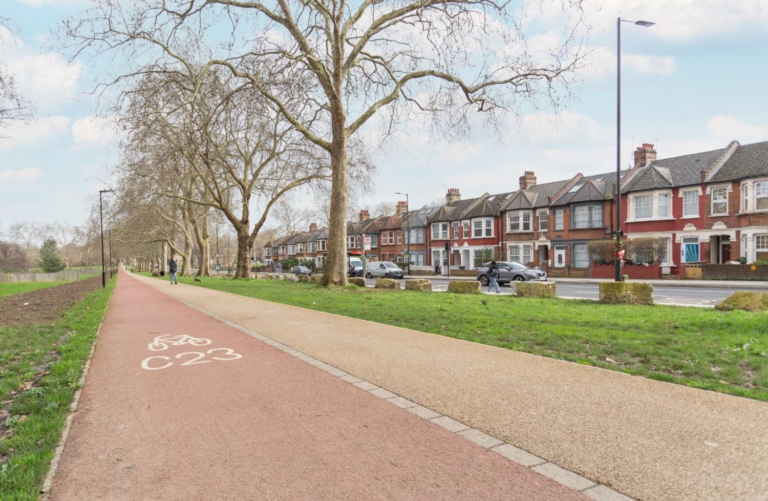 Lea Bridge Road, London, E5