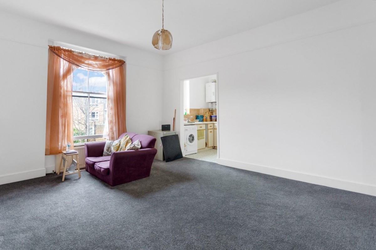 Lea Bridge Road, London, E5