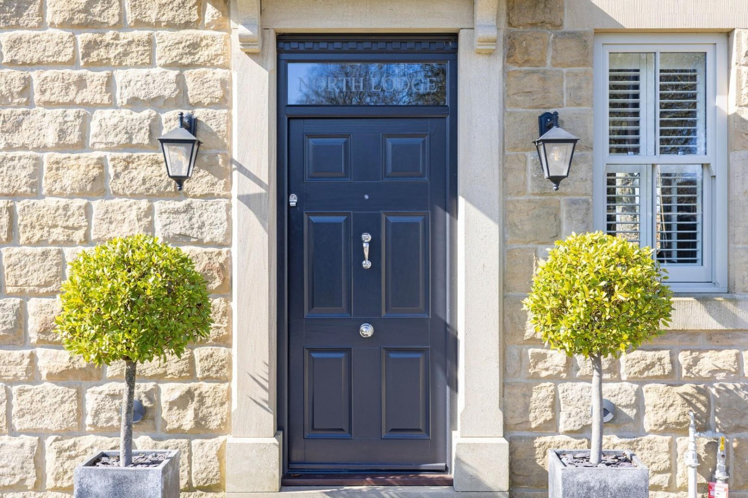 Carlton Lane, Yeadon, Leeds