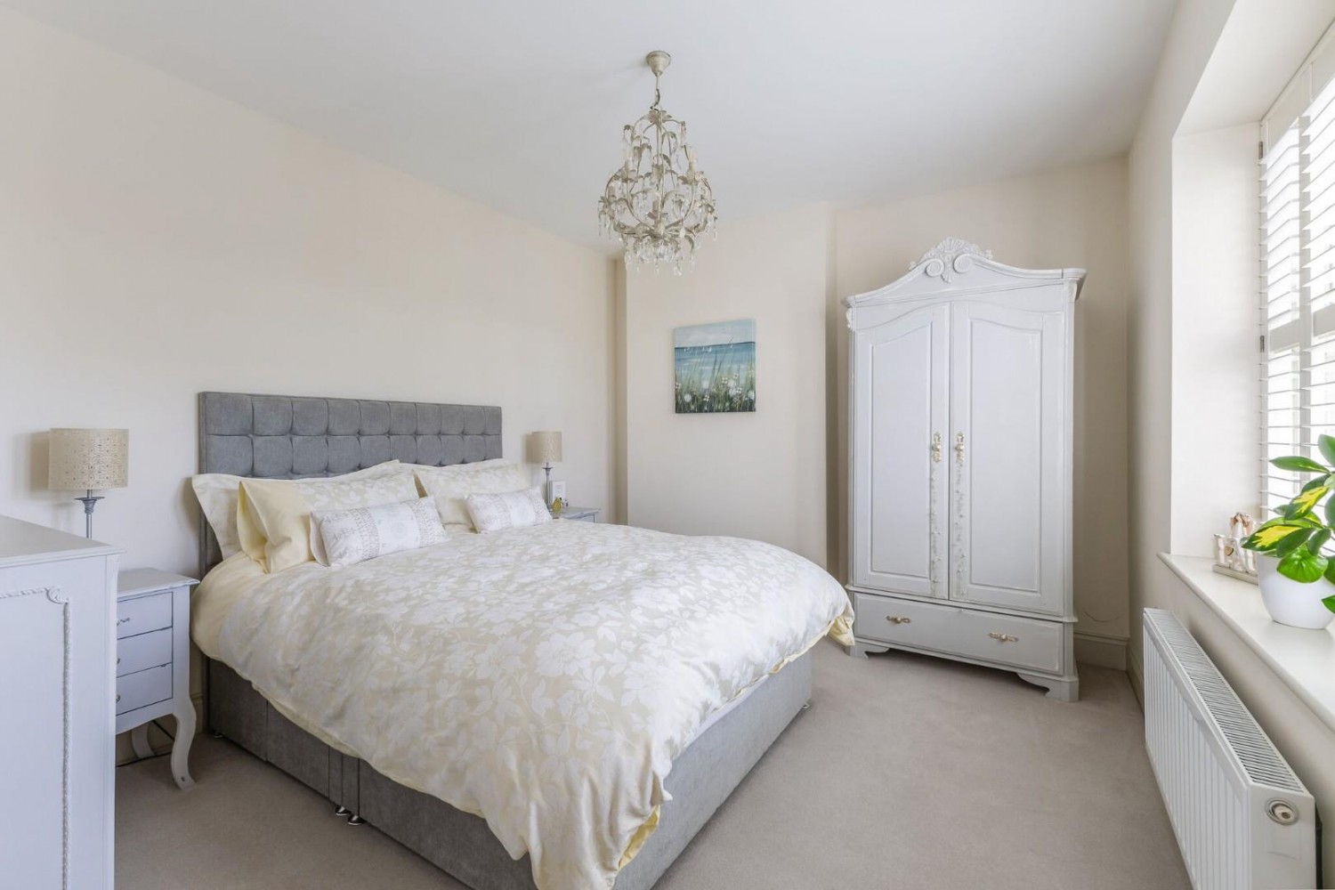 Carlton Lane, Yeadon, Leeds