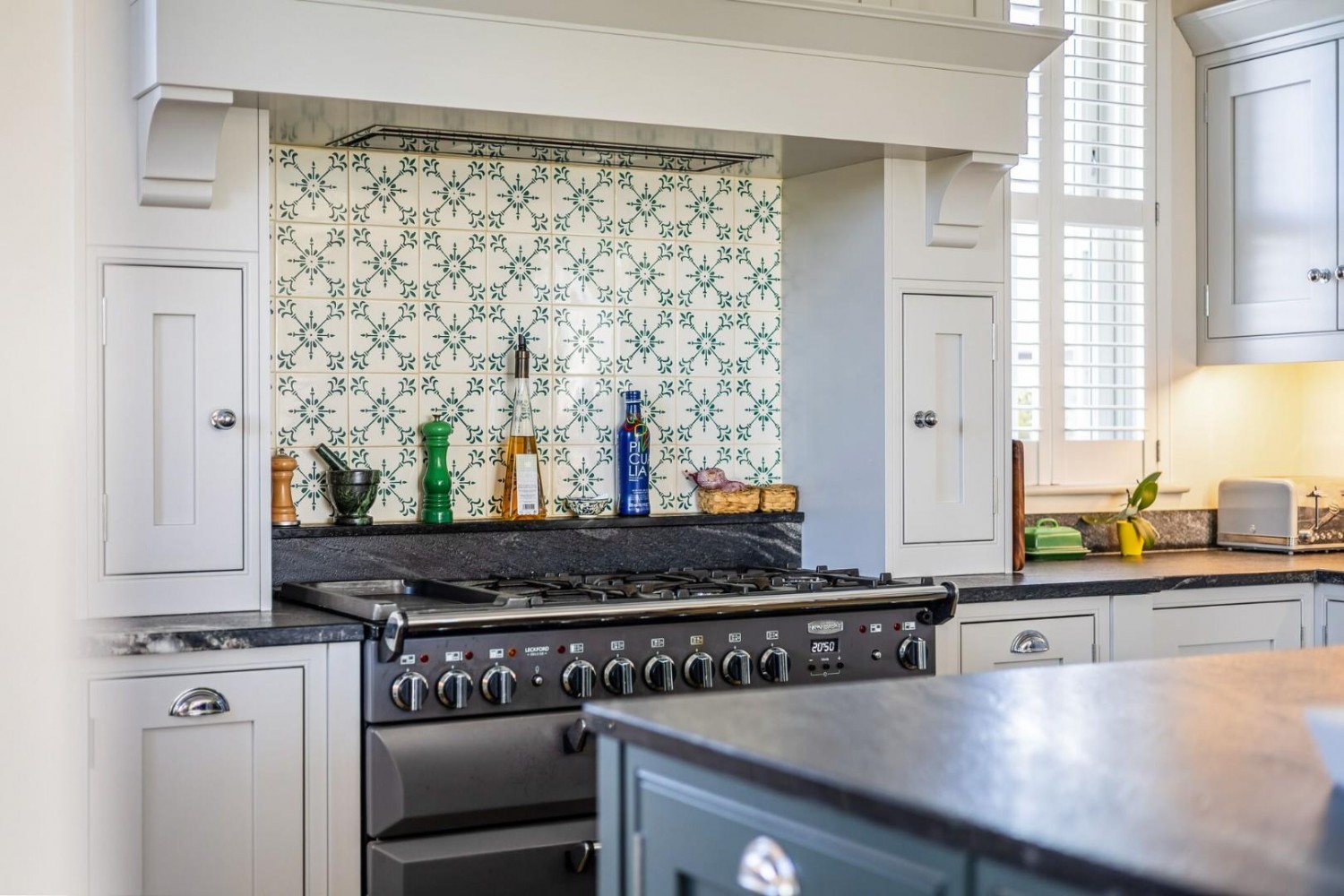 Carlton Lane, Yeadon, Leeds