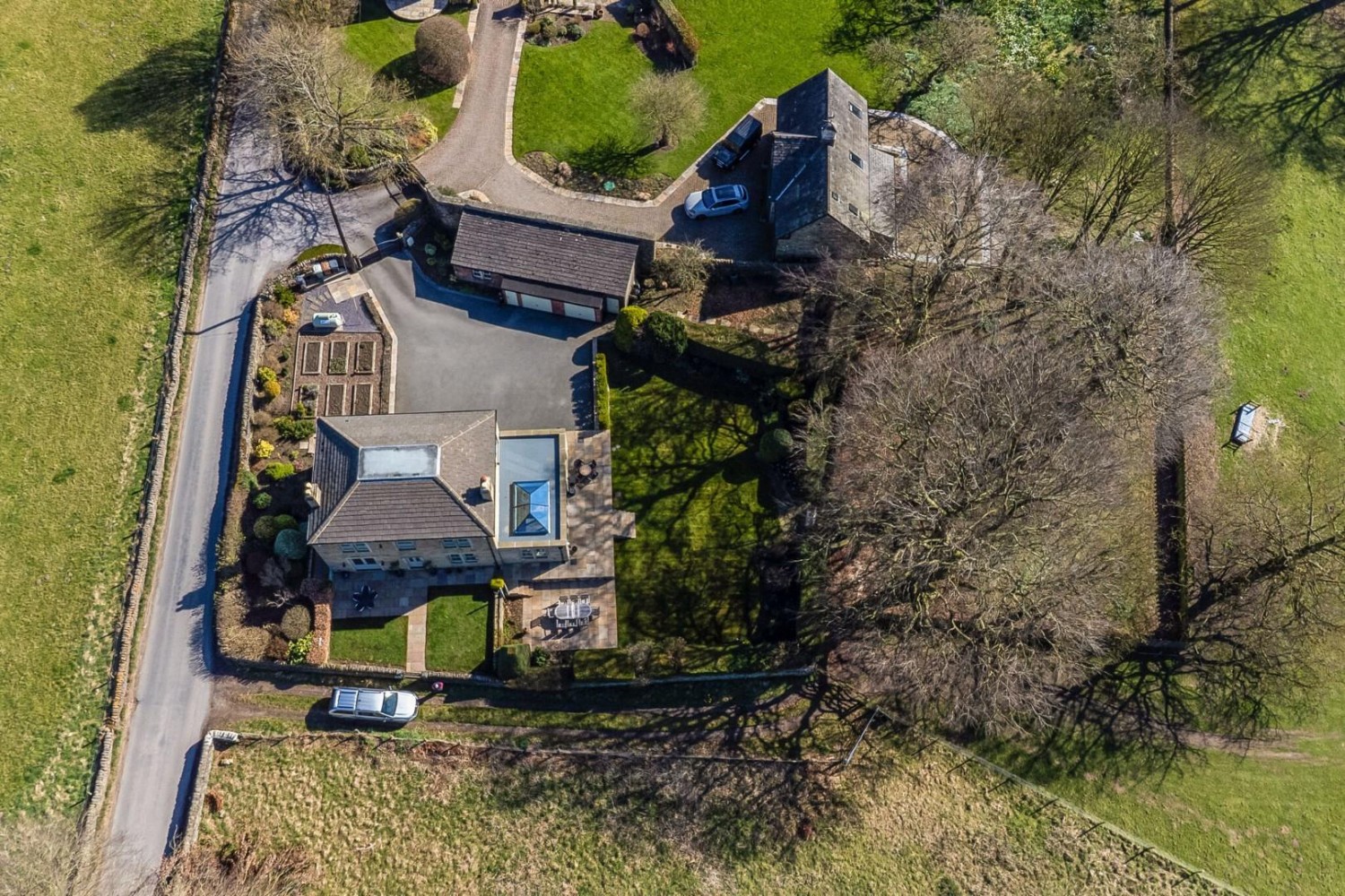 Carlton Lane, Yeadon, Leeds