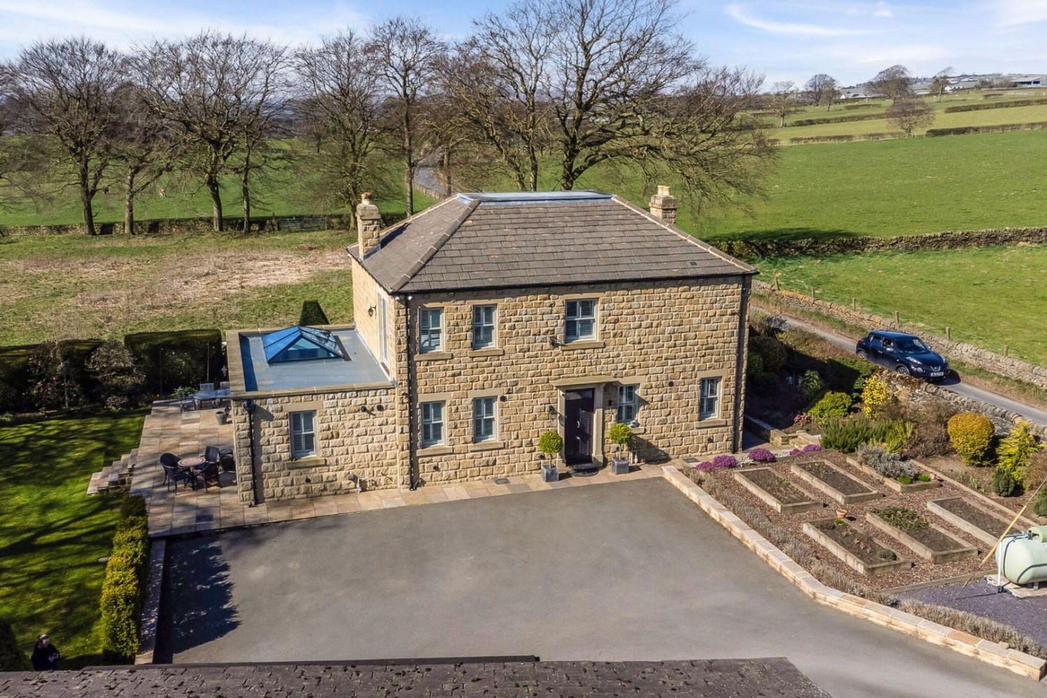 Carlton Lane, Yeadon, Leeds