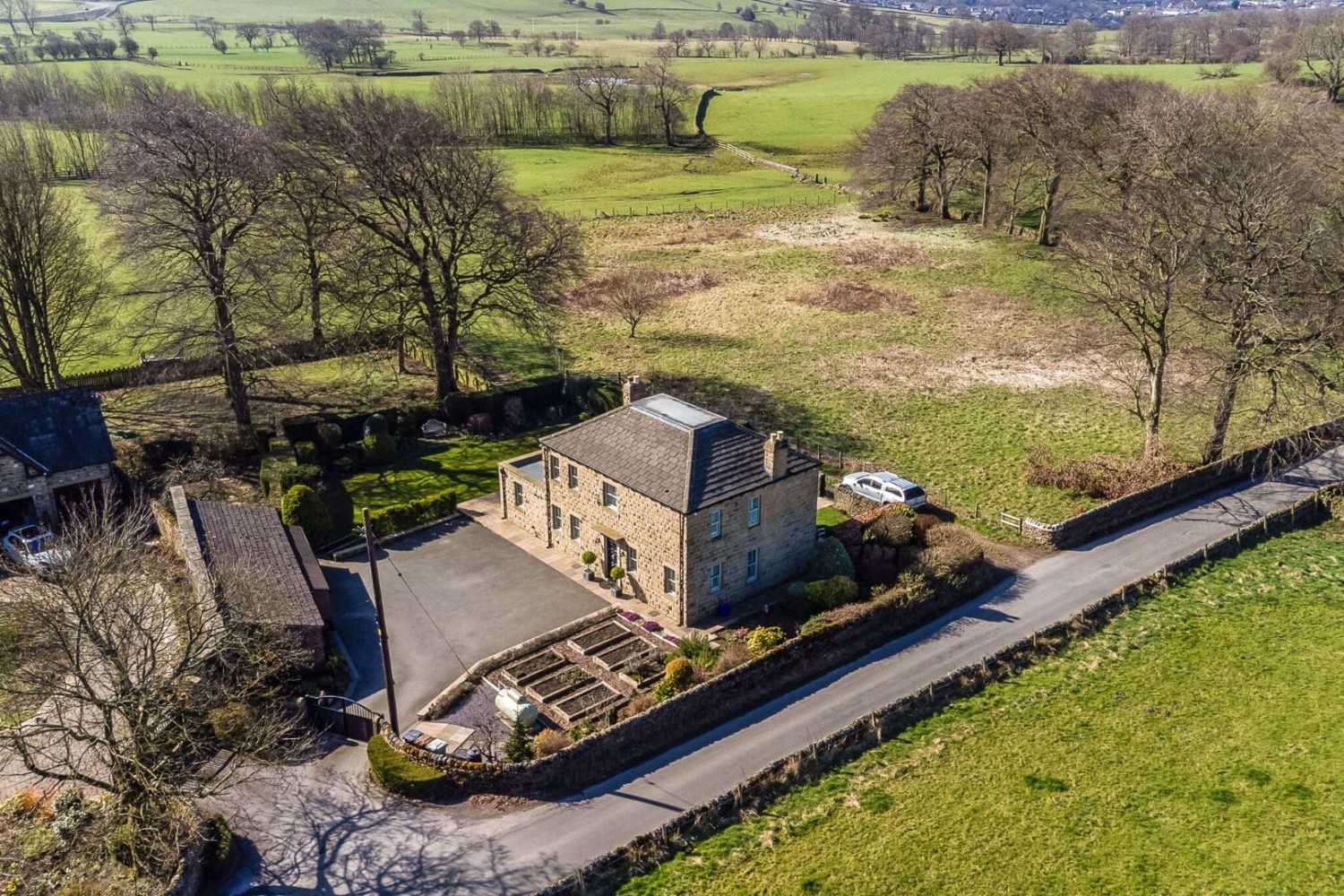 Carlton Lane, Yeadon, Leeds
