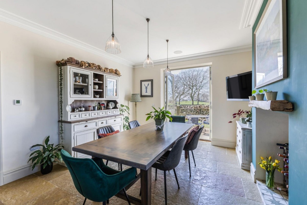 Carlton Lane, Yeadon, Leeds