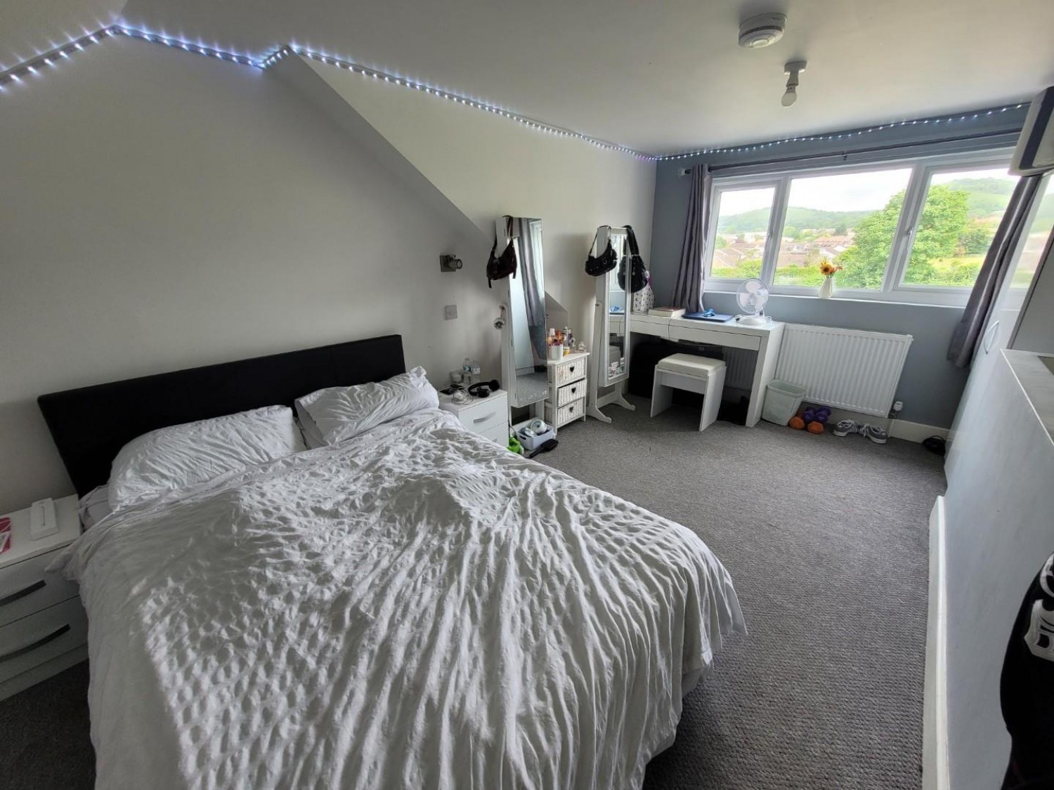 Edward Road, Folkestone, Kent, CT19 5RQ