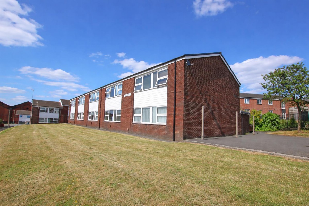 Hilton Road, Darwen, BB3 2DY