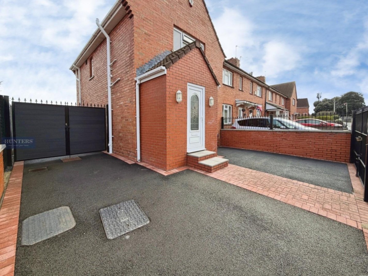 Newquay Road, Bristol, BS4 1EG