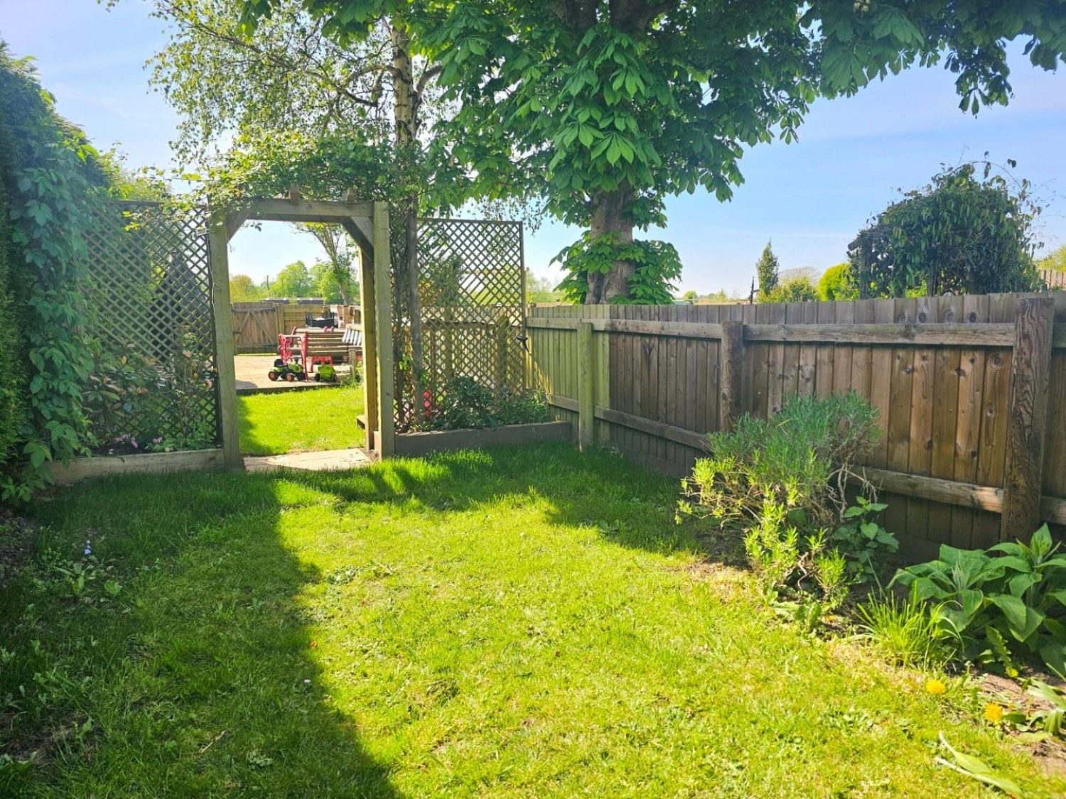 Lynch Road, Berkeley