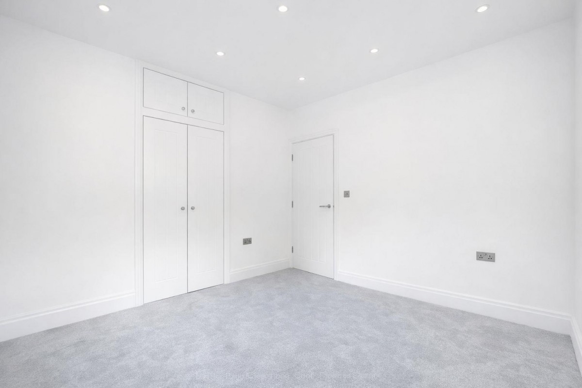 Cricket Green, Mitcham