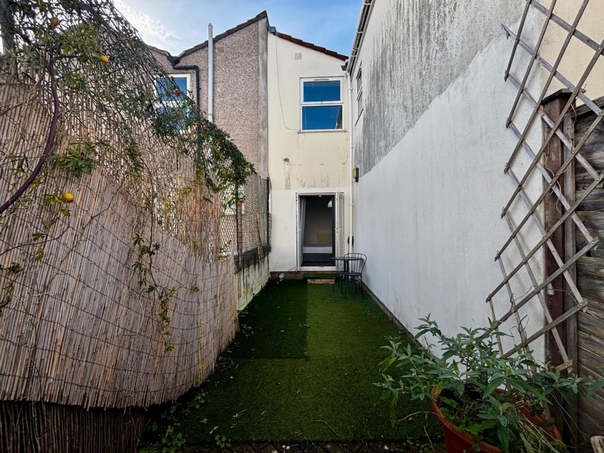 Walton Street, Easton, Bristol BS5 0JG