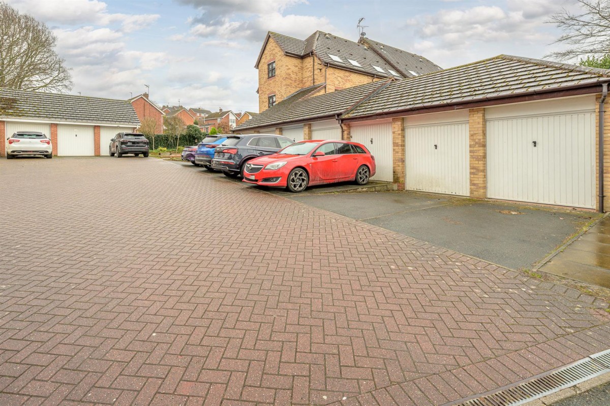 Stream Road, Wordsley, DY8 5QU