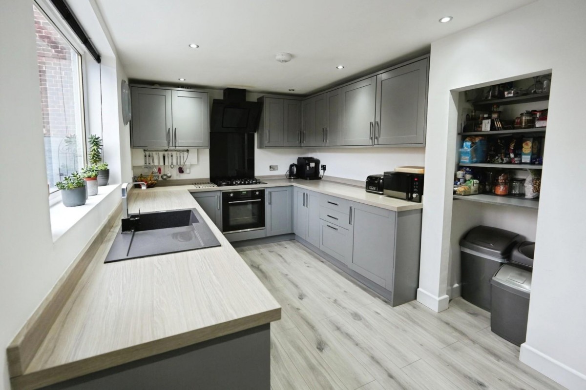 Mullacre Road, Manchester