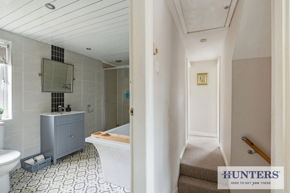 Apperley Gardens, Apperley Bridge