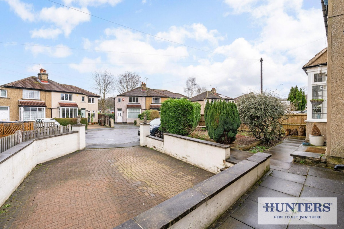 Apperley Gardens, Apperley Bridge