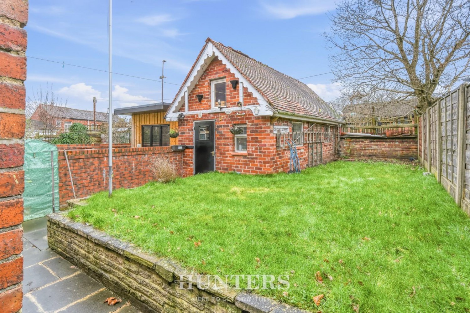 Oldham Road, Middleton, Manchester, M24