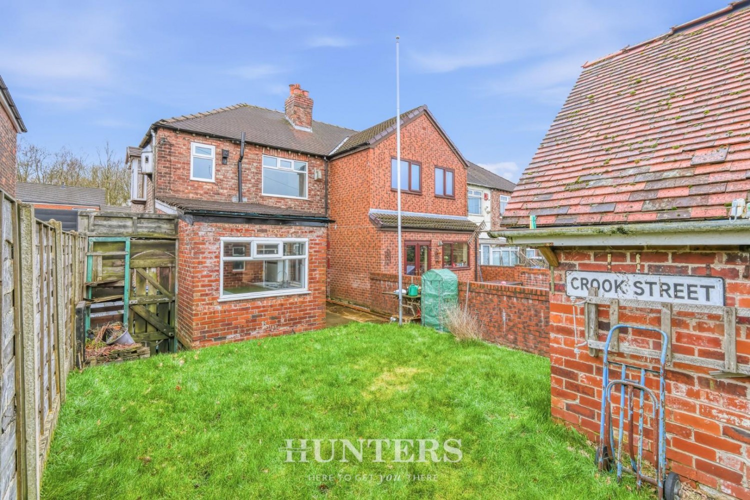 Oldham Road, Middleton, Manchester, M24