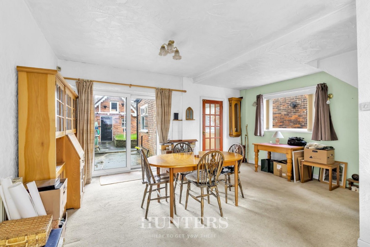 Oldham Road, Middleton, Manchester, M24