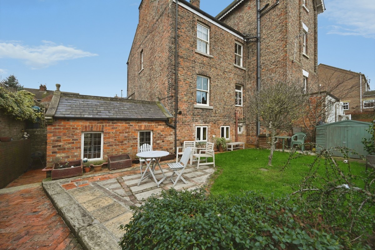 Dishforth Road, Sharow