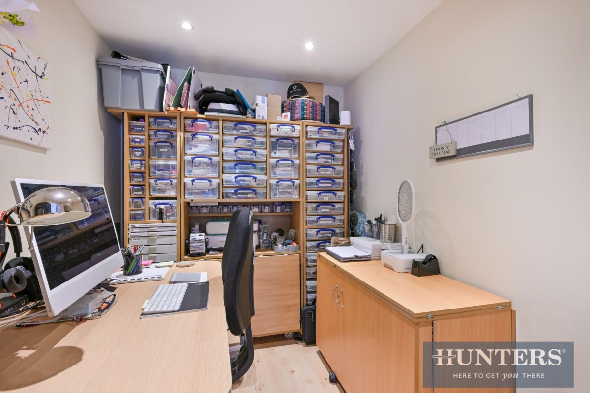 Elmstead Gardens, Worcester Park