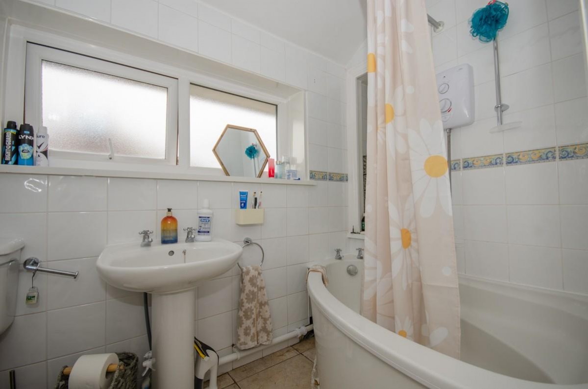 Northcote Road, Mangotsfield, Bristol, BS16 6AT