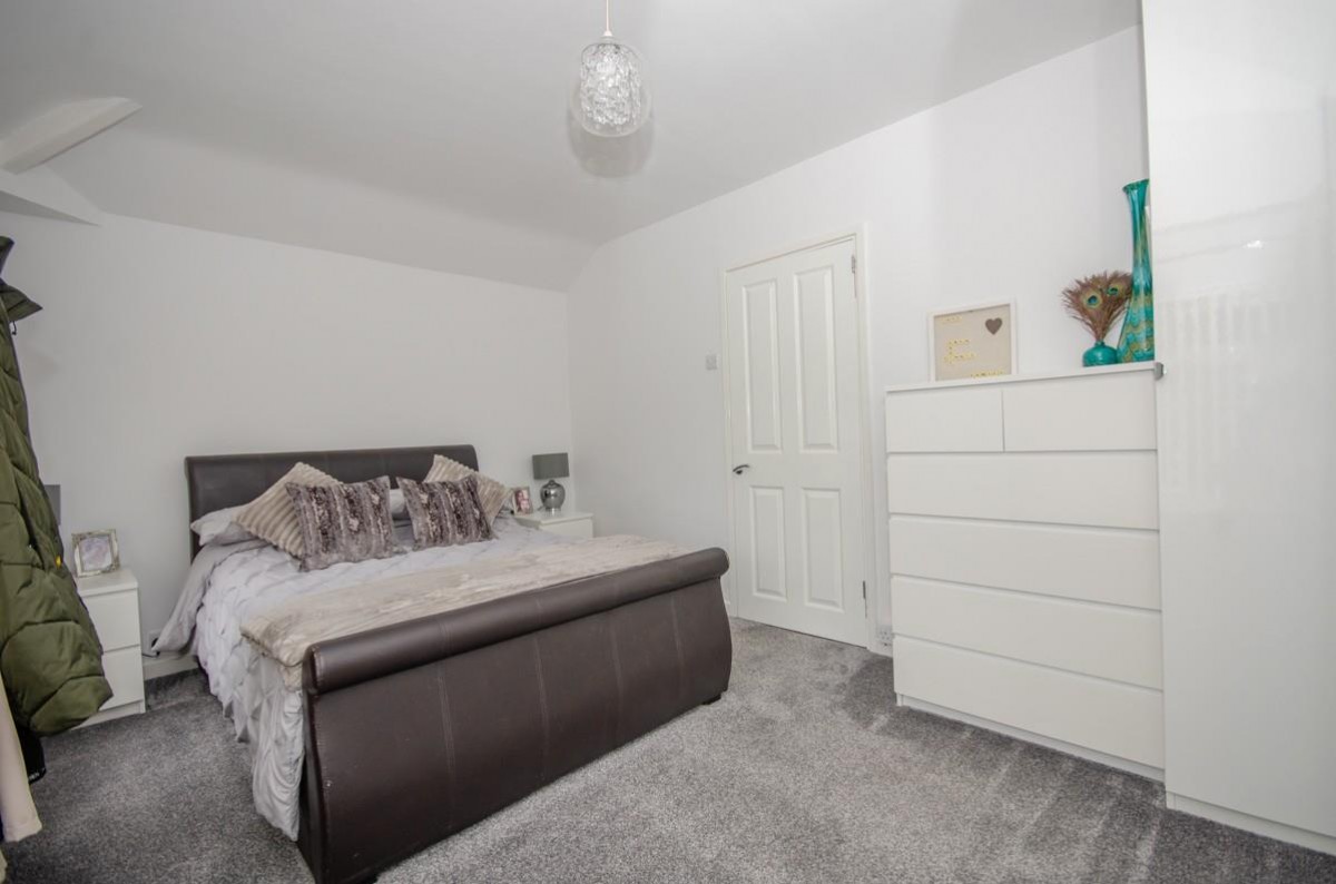 Northcote Road, Mangotsfield, Bristol, BS16 6AT