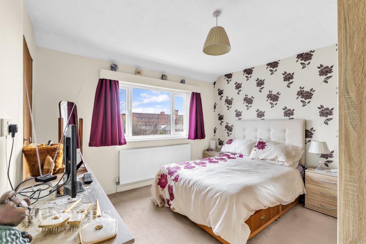 College Avenue, Oldham