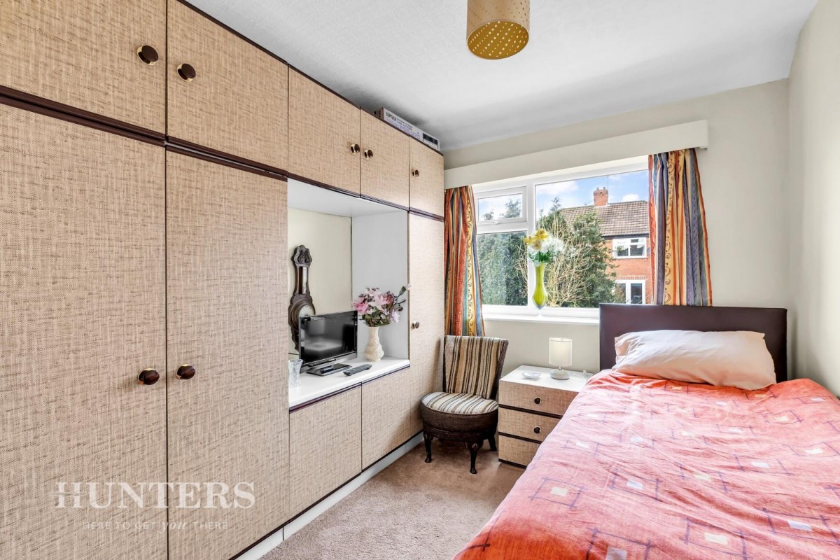 College Avenue, Oldham