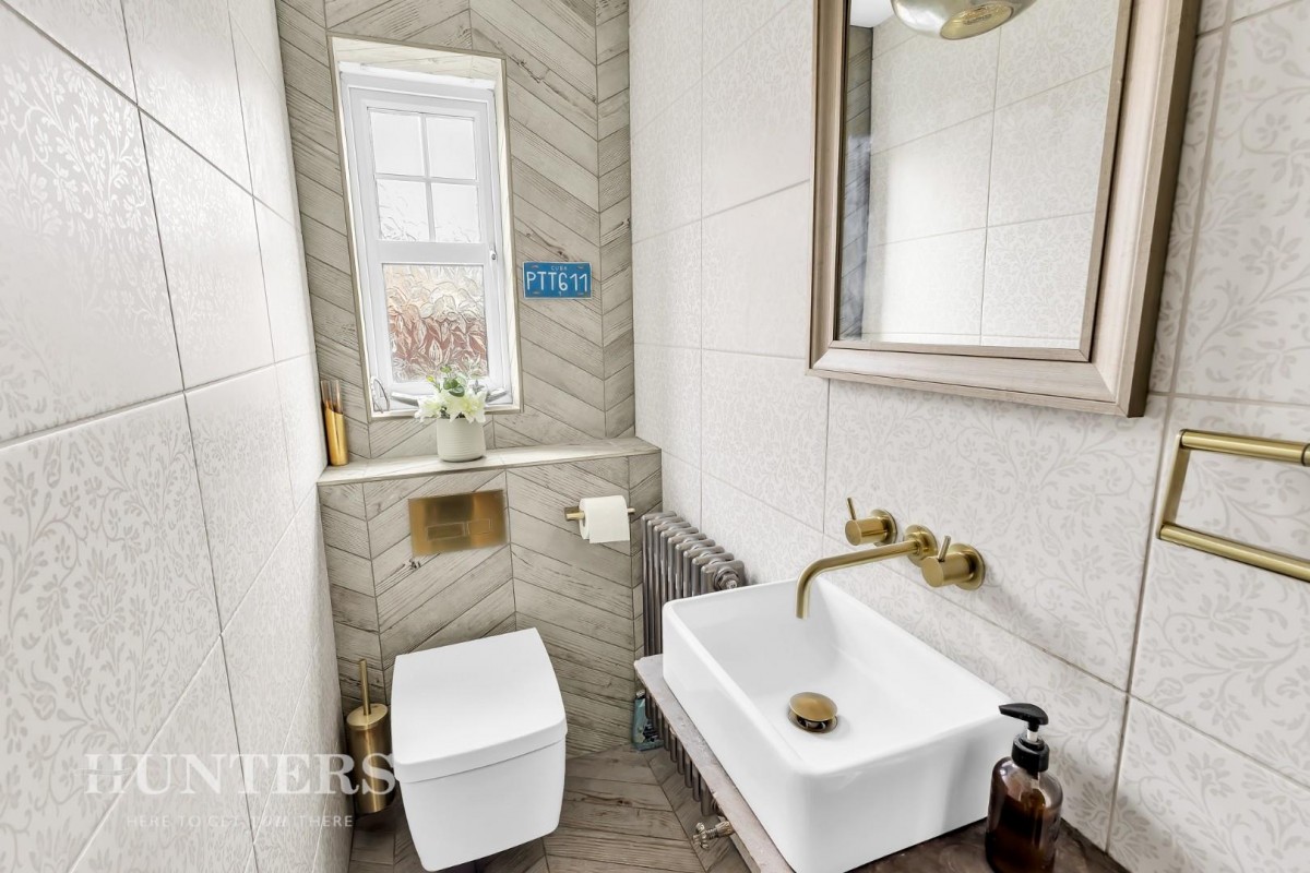 Howardian Close , Oldham