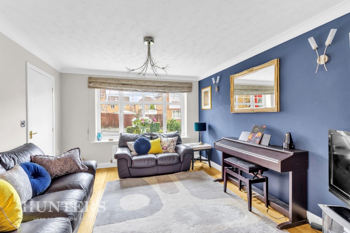 Howardian Close , Oldham