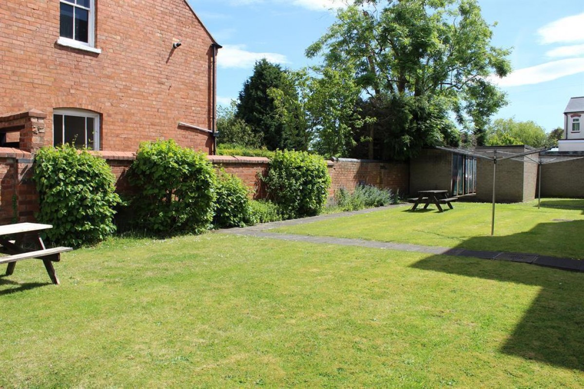 Serpentine Road, Harborne, Birmingham, B17 9RF