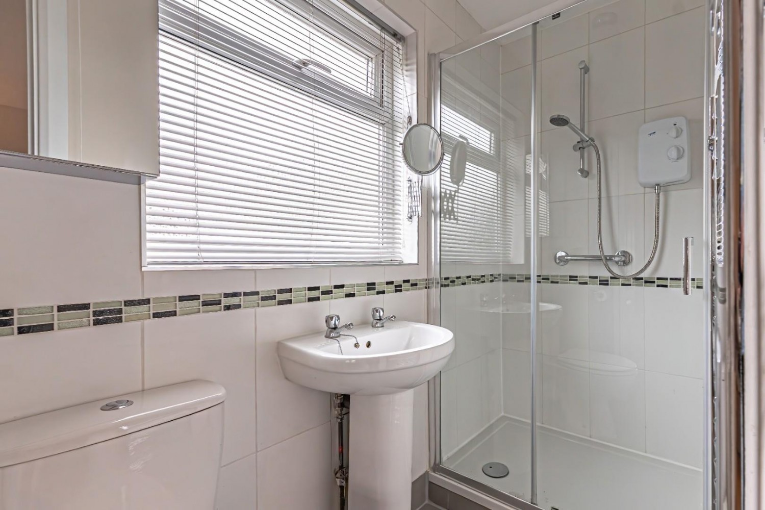 Leighton Road, Wingrave, Aylesbury